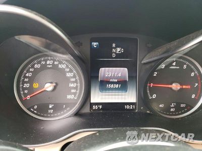 Zdjęcie 9 z 12 samochodu: 2015 MERCEDES-BENZ C 300 4MATIC VIN:55SWF4KB0FU002600 - miniatura
