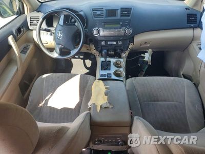 Zdjęcie 8 z 13 samochodu: 2011 TOYOTA HIGHLANDER BASE VIN:5TDZA3EH5BS016585 - miniatura