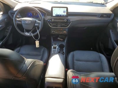 Zdjęcie 8 z 14 samochodu: 2020 FORD ESCAPE TITANIUM VIN:1FMCU9J9XLUA63859 - miniatura