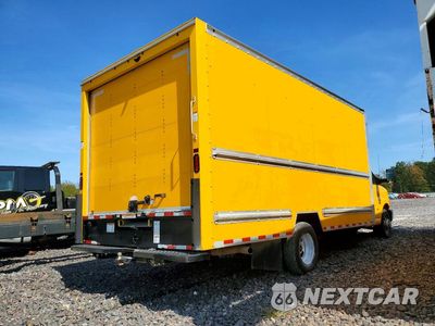 Trzecie zdjęcie samochodu z tyłu: 2022 GMC SAVANA BOX TRUCK VIN:7GZ37TC71NN010942 - miniatura