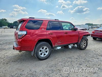Trzecie zdjęcie samochodu z tyłu: 2019 TOYOTA 4RUNNER SR5 VIN:JTEBU5JR5K5681149 - miniatura