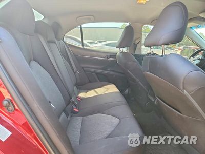Zdjęcie 10 z 12 samochodu: 2018 TOYOTA CAMRY LE VIN:4T1B11HK8JU667180 - miniatura