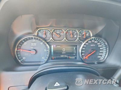 Zdjęcie 9 z 13 samochodu: 2015 CHEVROLET SUBURBAN C1500 LT VIN:1GNSCJKC4FR258563 - miniatura