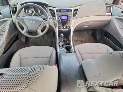 Zdjęcie 8 z 12 samochodu: 2011 HYUNDAI SONATA GLS VIN:5NPEB4AC2BH051831 - miniatura