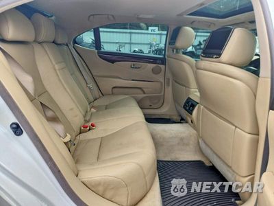 Zdjęcie 10 z 12 samochodu: 2008 LEXUS LS 460L VIN:JTHGL46F985024934 - miniatura