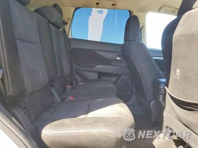 Zdjęcie 11 z 13 samochodu: 2018 MITSUBISHI OUTLANDER SE VIN:JA4AZ3A32JZ038776 - miniatura