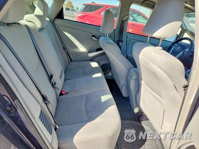 Zdjęcie 10 z 12 samochodu: 2013 TOYOTA PRIUS TWO VIN:JTDKN3DU2D5624268 - miniatura