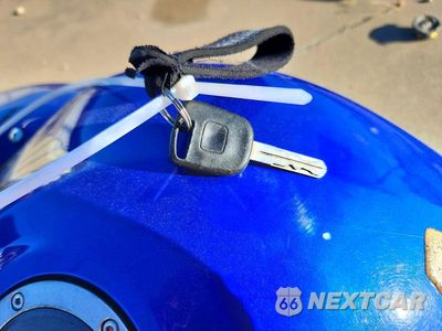 Zdjęcie 8 z 9 samochodu: 2014 HONDA CBR650 F VIN:MLHRC7410E5000257 - miniatura