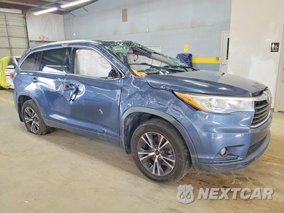 Czwarte zdjęcie samochodu z boku: 2016 TOYOTA HIGHLANDER XLE VIN:5TDKKRFH2GS157749 - miniatura