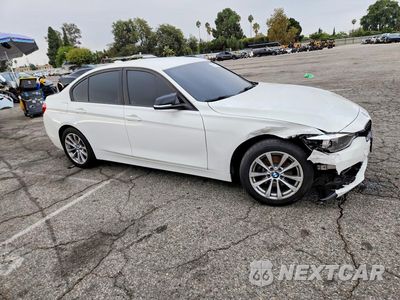 Czwarte zdjęcie samochodu z boku: 2016 BMW 320 I VIN:WBA8E1G55GNT33784 - miniatura