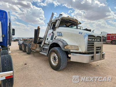 Czwarte zdjęcie samochodu z boku: 2023 MACK GRANITE VIN:1M2GR3GC9PM033311 - miniatura