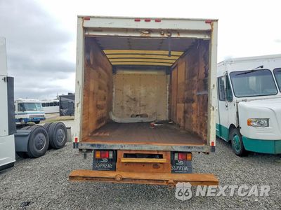 Zdjęcie 6 z 13 samochodu: 2016 ISUZU NPR HD BOX TRUCK VIN:54DC4W1B3GS802184 - miniatura