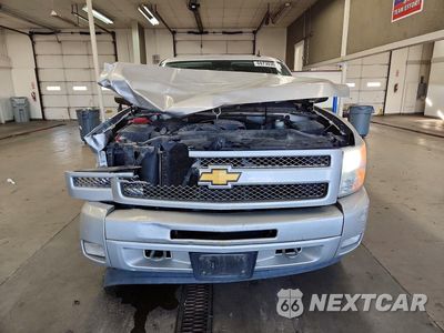 Piąte zdjęcie samochodu w środku: 2010 CHEVROLET SILVERADO K1500 LT VIN:3GCRKSE38AG227997 - miniatura
