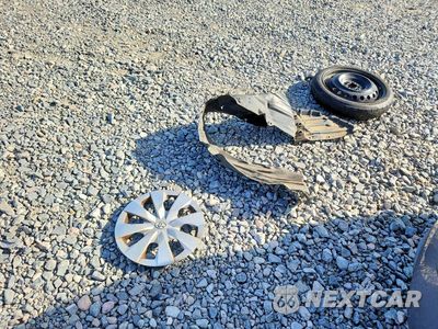 Zdjęcie 12 z 13 samochodu: 2020 TOYOTA COROLLA L VIN:5YFDPRAE2LP075899 - miniatura