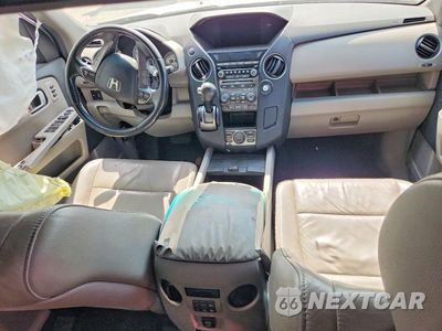 Zdjęcie 8 z 13 samochodu: 2012 HONDA PILOT TOURING VIN:5FNYF3H98CB011324 - miniatura