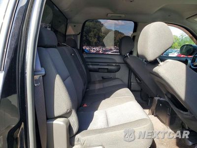 Zdjęcie 10 z 12 samochodu: 2010 GMC SIERRA K1500 SLE VIN:3GTRKVE35AG104918 - miniatura