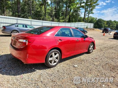 Trzecie zdjęcie samochodu z tyłu: 2013 TOYOTA CAMRY SE VIN:4T1BF1FK2DU688048 - miniatura