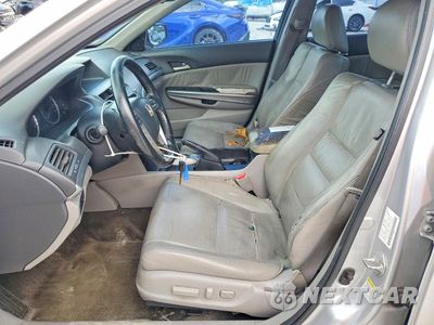 Zdjęcie 7 z 12 samochodu: 2010 HONDA ACCORD EXL VIN:1HGCP2F81AA125619 - miniatura