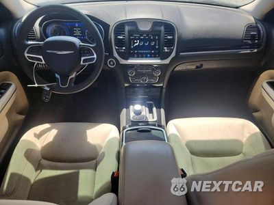 Zdjęcie 8 z 12 samochodu: 2023 CHRYSLER 300 TOURING VIN:2C3CCAAG8PH505946 - miniatura
