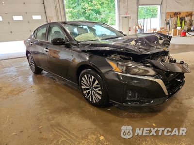 Czwarte zdjęcie samochodu z boku: 2025 NISSAN ALTIMA SV VIN:1N4BL4DW8SN344399 - miniatura