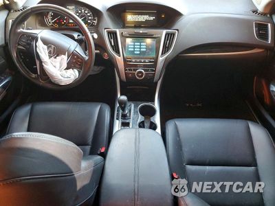 Zdjęcie 8 z 12 samochodu: 2018 ACURA TLX VIN:19UUB1F3XJA005089 - miniatura