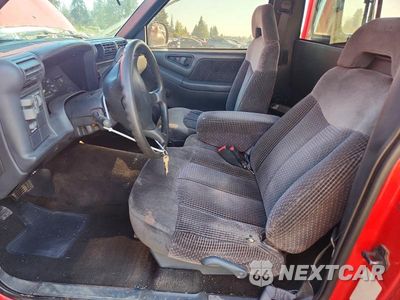 Zdjęcie 7 z 12 samochodu: 1995 GMC SONOMA VIN:1GTCS1441S8501106 - miniatura
