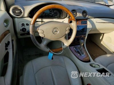 Zdjęcie 8 z 12 samochodu: 2006 MERCEDES-BENZ CLK 350 VIN:WDBTJ56HX6F199194 - miniatura