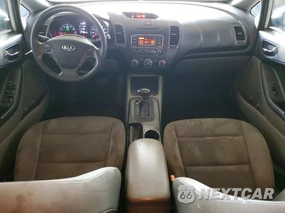 Zdjęcie 8 z 12 samochodu: 2015 KIA FORTE LX VIN:KNAFK4A68F5406356 - miniatura