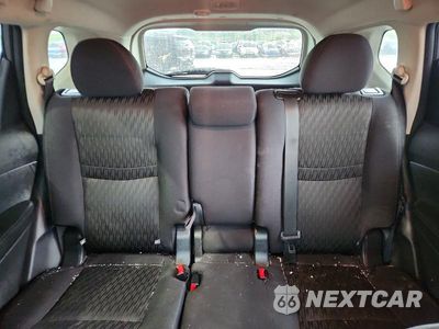 Zdjęcie 10 z 14 samochodu: 2019 NISSAN ROGUE S VIN:5N1AT2MT6KC709959 - miniatura