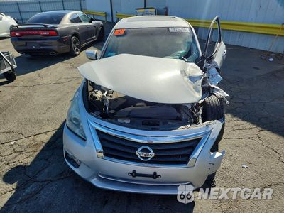 Piąte zdjęcie samochodu w środku: 2014 NISSAN ALTIMA 2.5 SV VIN:1N4AL3AP9EC151598 - miniatura