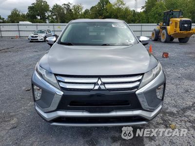 Piąte zdjęcie samochodu w środku: 2018 MITSUBISHI ECLIPSE CROSS SE VIN:JA4AT5AA8JZ062186 - miniatura
