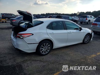 Trzecie zdjęcie samochodu z tyłu: 2018 TOYOTA CAMRY LE VIN:4T1B11HK5JU121873 - miniatura