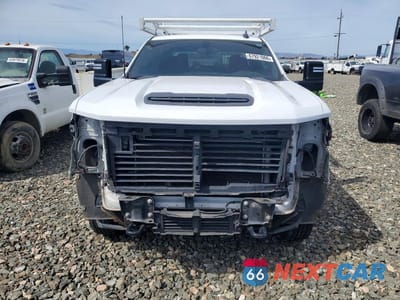 Piąte zdjęcie samochodu w środku: 2020 CHEVROLET SILVERADO C2500 HEAVY DUTY VIN:1GB4WLE74LF299795 - miniatura