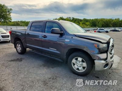 Czwarte zdjęcie samochodu z boku: 2013 TOYOTA TUNDRA CREWMAX SR5 VIN:5TFDY5F14DX305456 - miniatura