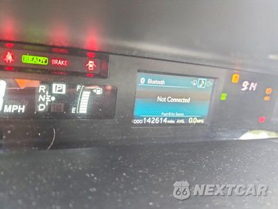 Zdjęcie 9 z 12 samochodu: 2017 TOYOTA PRIUS V THREE VIN:JTDZN3EUXHJ065868 - miniatura