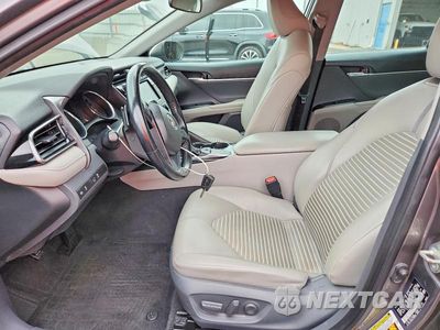 Zdjęcie 7 z 12 samochodu: 2019 TOYOTA CAMRY SE VIN:4T1B11HK1KU170389 - miniatura
