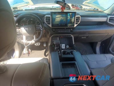 Zdjęcie 8 z 11 samochodu: 2024 TOYOTA TUNDRA SR5 VIN:5TFLA5DB7RX156964 - miniatura