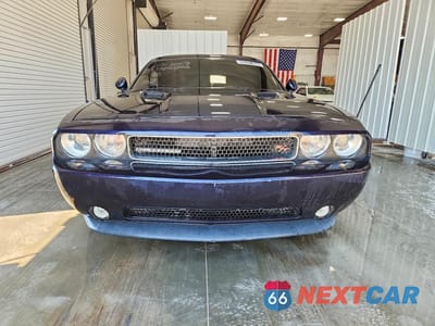 Piąte zdjęcie samochodu w środku: 2012 DODGE CHALLENGER R/T VIN:2C3CDYBT7CH137481 - miniatura