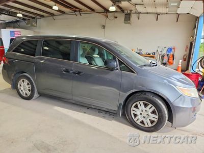 Czwarte zdjęcie samochodu z boku: 2011 HONDA ODYSSEY LX VIN:5FNRL5H23BB048131 - miniatura