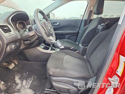 Zdjęcie 7 z 13 samochodu: 2020 JEEP COMPASS SPORT VIN:3C4NJCAB2LT253042 - miniatura