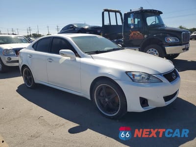 Czwarte zdjęcie samochodu z boku: 2012 LEXUS IS 350 VIN:JTHCE5C21C5002984 - miniatura