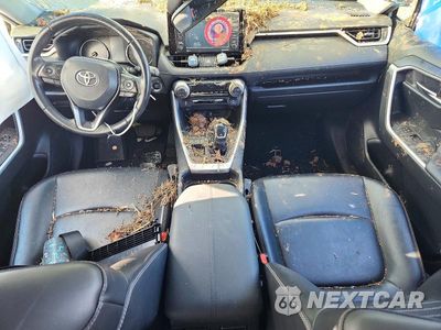 Zdjęcie 8 z 13 samochodu: 2020 TOYOTA RAV4 XLE PREMIUM VIN:JTMC1RFV1LD518780 - miniatura