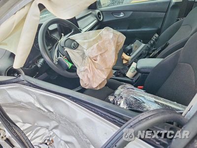 Zdjęcie 7 z 13 samochodu: 2020 KIA FORTE LXS VIN:3KPF24AD5LE227385 - miniatura