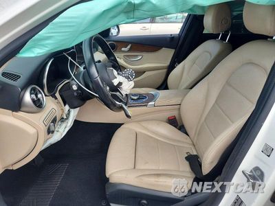 Zdjęcie 7 z 12 samochodu: 2020 MERCEDES-BENZ C 300 VIN:W1KWF8DB8LR584589 - miniatura