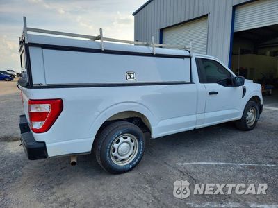 Trzecie zdjęcie samochodu z tyłu: 2021 FORD F150 VIN:1FTMF1CBXMKE94073 - miniatura