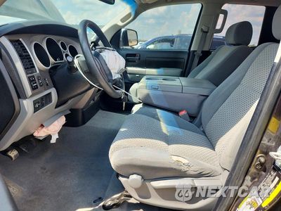 Zdjęcie 7 z 12 samochodu: 2011 TOYOTA TUNDRA DOUBLE CAB SR5 VIN:5TFRY5F10BX103958 - miniatura