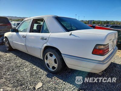 Drugie zdjęcie samochodu z przodu: 1994 MERCEDES-BENZ E 320 VIN:WDBEA32E1RC104813 - miniatura
