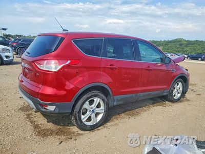 Trzecie zdjęcie samochodu z tyłu: 2016 FORD ESCAPE SE VIN:1FMCU0G7XGUB80428 - miniatura