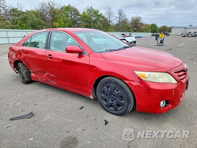 Czwarte zdjęcie samochodu z boku: 2010 TOYOTA CAMRY LE VIN:4T1BF3EK5AU580743 - miniatura