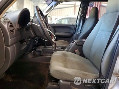 Zdjęcie 7 z 13 samochodu: 2003 JEEP LIBERTY SPORT VIN:1J4GL48K73W722225 - miniatura